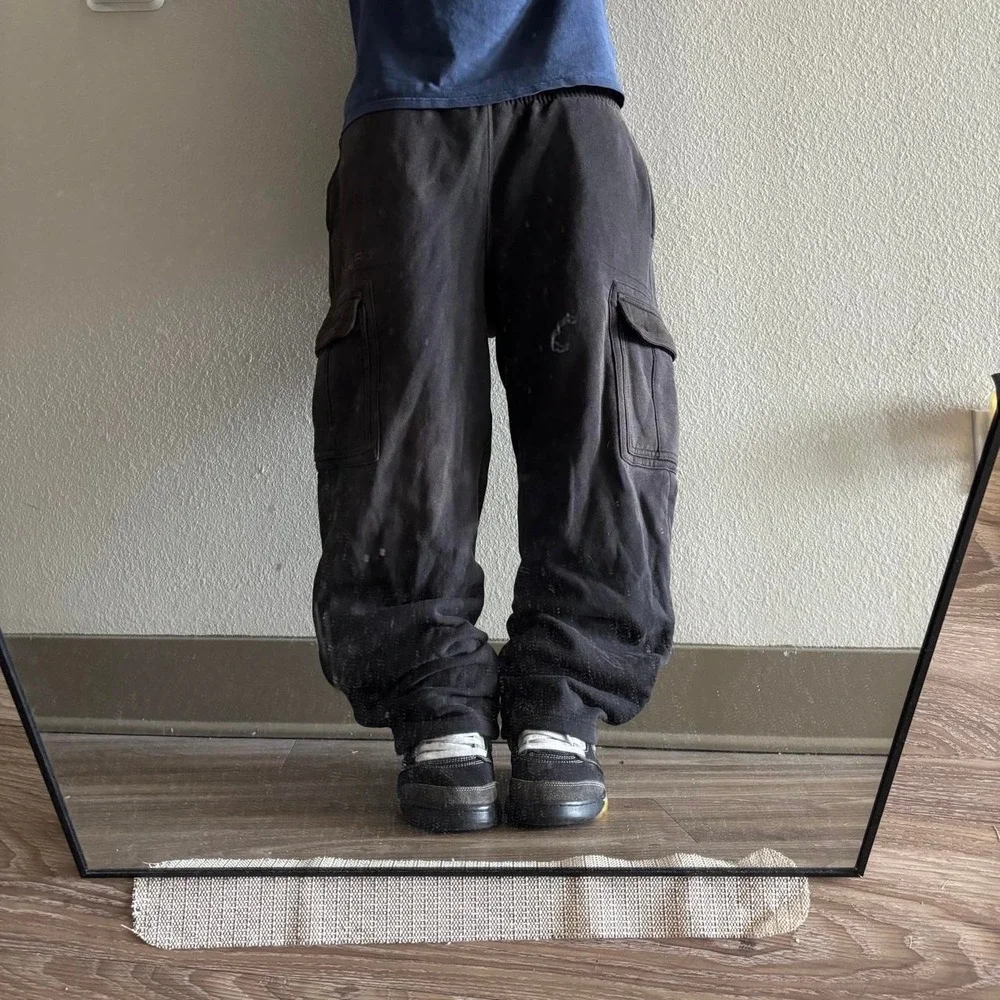 Vintage Y2K/2000s Faded Black And1 Skater Style Cargo Sweatpants! Size M
